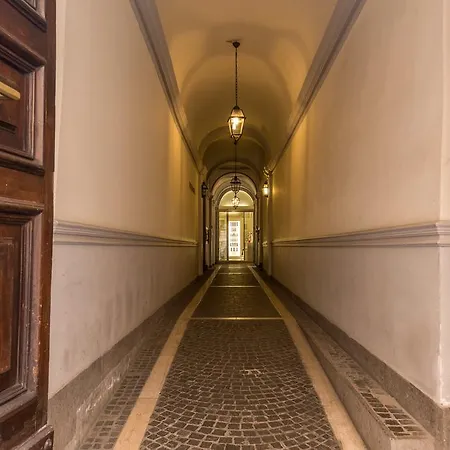 Royal * Rome